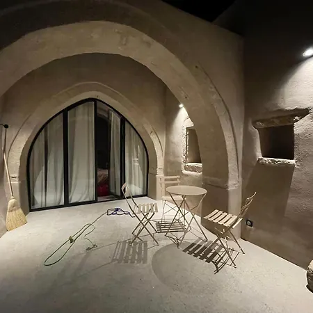 The Arch House Apartment